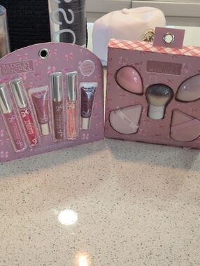 BADGLEY MISCHKA  6 Lip Gloss & Blending Kit 5 Pc Set Bundle